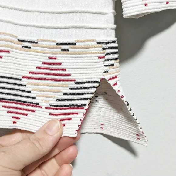 Maje Ribbed V-Neck 3/4 Sleeve Top - Picture 3 of 8